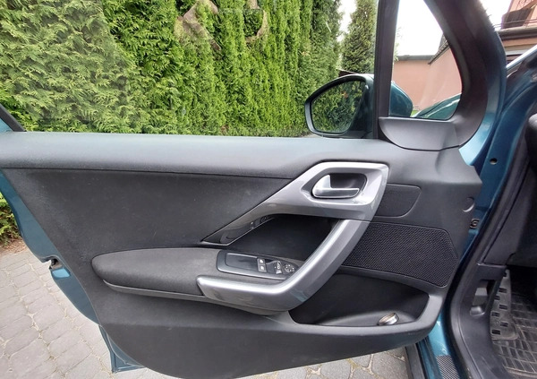 Peugeot 2008 cena 34000 przebieg: 138000, rok produkcji 2017 z Sochaczew małe 254